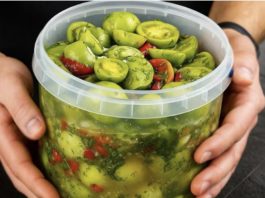 Салата од зелени домати, вкусна, прсти да излижеш…Оваа тајна никој не ја кажува…