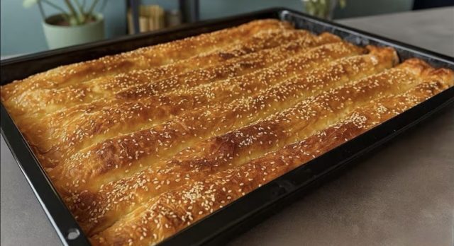 пита со сирење и готови кори