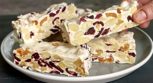 нугат колачи