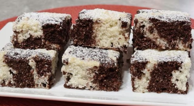 кокос колач на вода