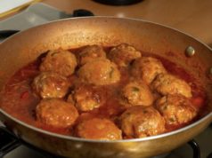 Посни ќофтиња во доматен сос без капка масло (на вода)