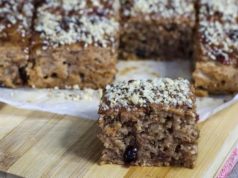 Само 5 минути и 3 јаболка за посен колач без капка масло, а толку сочен и вкусен!