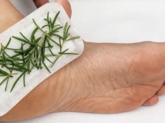 Ако имате чорап и рузмарин, направете го ова навечер, а следниот ден ќе ја забележите разликата…