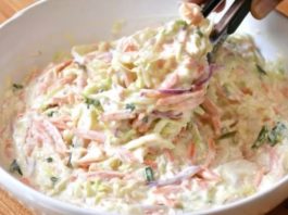 Кремаста салата од зелка и морков…Многу вкусна и здрава