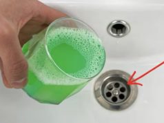 Како да го исчистите одводот во кујната без машина: Ефикасно решение со сода, сол и оцет