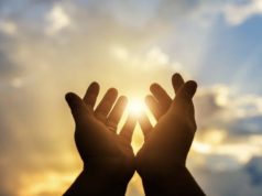 Најсилните молитви за Богојавление: зборови што се изговараат за мир, здравје и Божји благослов