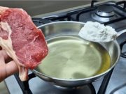 5 трикови за пржење директно во масло со брашно – совршено крцкава храна без јајца и неред