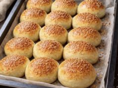 Меки посни топчиња со печурки (со можност за замрзнување)