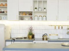 Белите кујни излегуваат од мода во 2026: Дрвото и паметниот дизајн целосно го преземаат приматот