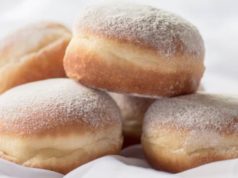 Што се додава во крофните за да бидат меки и шупливи? 1 состојка ја користат професионалните пекари