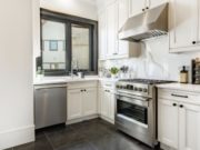 Кујна 2026: Теракота, светол храст или темен паркет? Дизајнерите откриваат што ќе биде хит