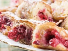 Посна пита со вишни на вода (без масло) – брз десерт за Велигденски пост готов за 30 минути