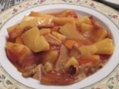 Посно јадење на вода со печурки и компир (без масло) – традиционален рецепт за Велигденски пост