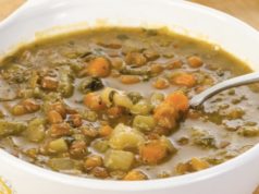 Посна чорба од леќа на вода – хранлив ручек што заситува и се подготвува за 35 минути