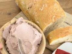 Посна (на вода) и многу здрава паштета – протеински намаз готов за 5 минути