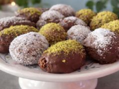 Посни банана топчиња со кокос, ореви и какао – брз и здрав десерт без печење