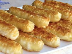 Посни пирошки со компир што исчезнуваат за неколку минути – едноставен домашен рецепт без јајца и млеко