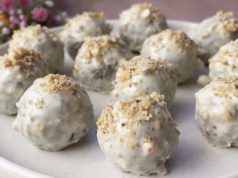 Посни топчиња од 2 состојки – здрав десерт без шеќер и без печење