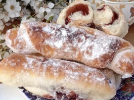 Како да направите совршено меки посни кифлички со џем – едноставен рецепт што секој успева