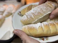 Посни кифлички што се топат во уста – рецептот што секој го бара