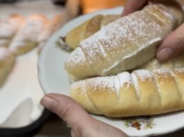 Посни кифлички што се топат во уста – рецептот што секој го бара