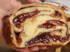 Научете како да направите совршена штрудла со џем – мека, сочна и компактна