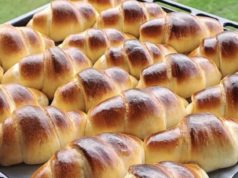 Козињак кифлички со локум што успеваат секогаш – меки како памук и совршени за празници