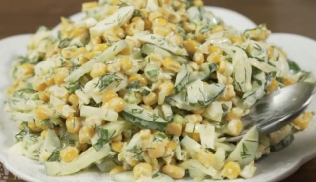 Кремаста салата со краставица, јајца и пченка
