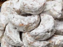 Ванилици што се топат во уста – најбараниот рецепт со ореви ванилици