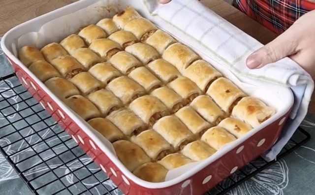 десерт со јаболка