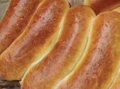 Домашни кифли што остануваат меки со денови – едноставен рецепт со природен квасец школски кифли