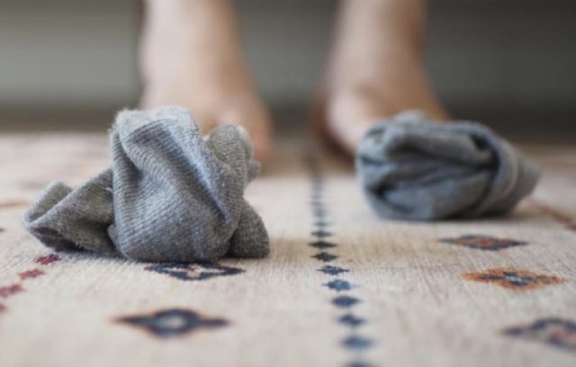 чорапи покрај кревет чорапи покрај кревет