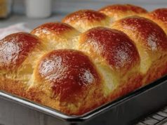 Француска погача што се топи во уста: Тајната на мекото тесто што сите ја бараат за Велигден бриош погача