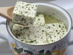 Како да направите домашно сирење од 1 литар млеко – едноставен рецепт што сите го бараат домашно сирење