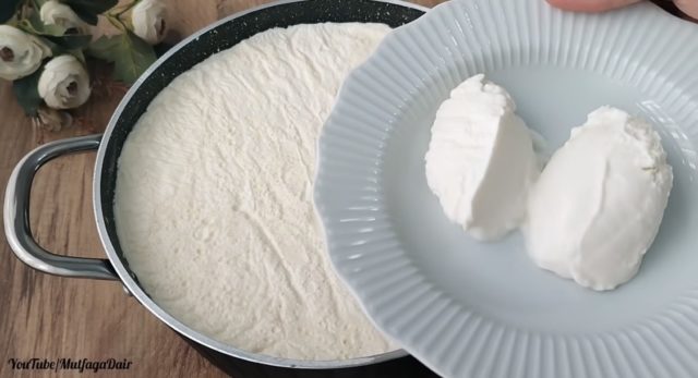 кисело млеко/јогурт