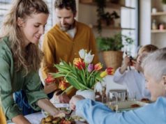 Што симболизира првото велигденско залче? Традиција што носи здравје и благосостојба Велигден трпеза