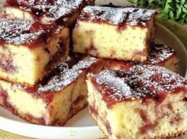 колач со џем