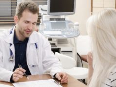 Зошто менопаузата сè почесто започнува порано: што велат експертите и кога да побарате совет доктор, лекар