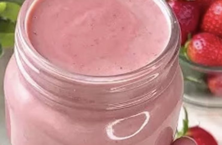 нутела со јагоди