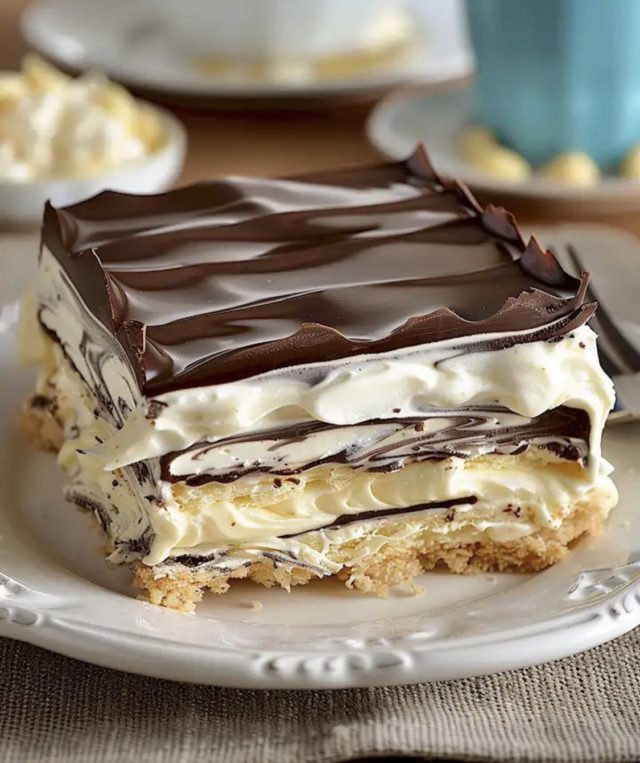 еклер колач