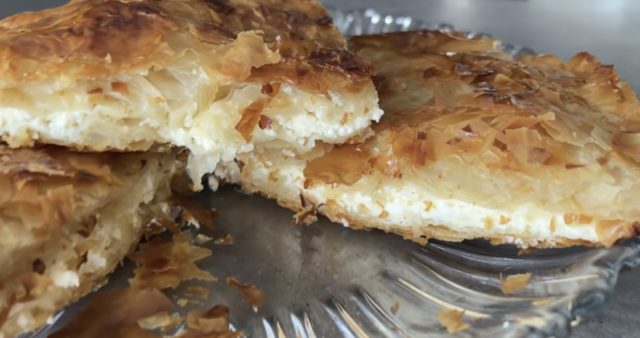 бурек со сирење