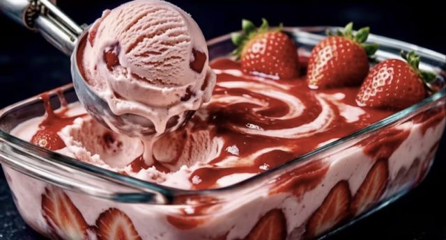 сладолед од јагоди