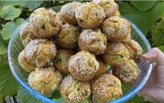 мафини со сирење и спанаќ