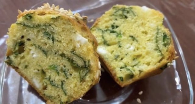 мафини со сирење и спанаќ