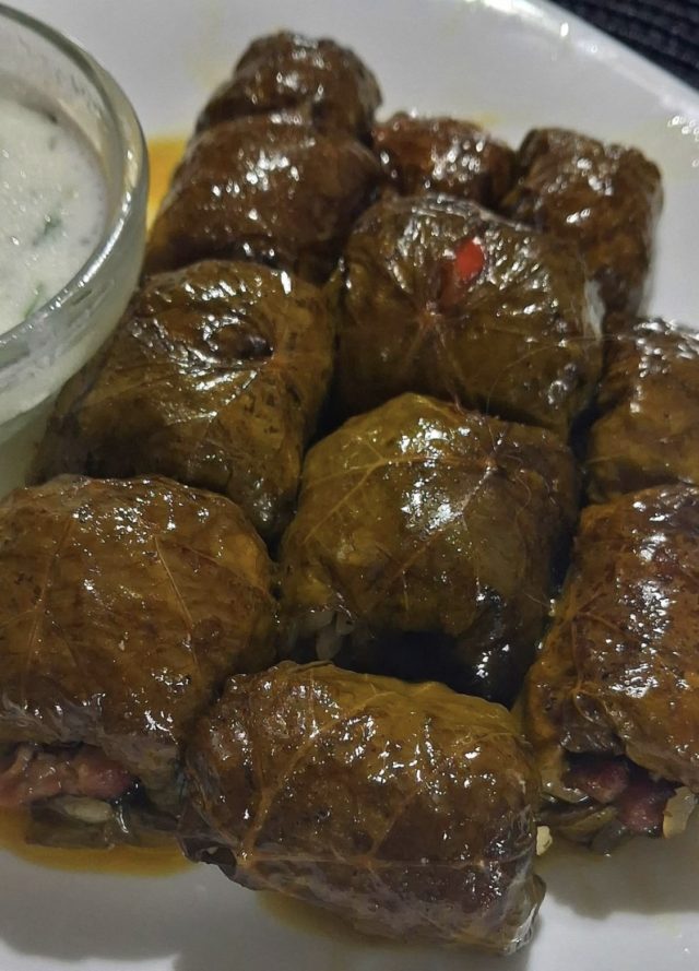 сарми од лозов лист