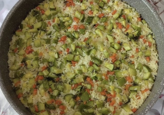 ориз со тиквички