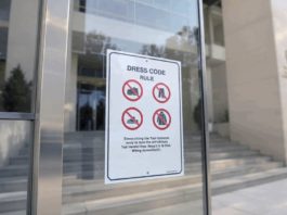 Известување за кодекс за облекување на влезот во објект на МВР
