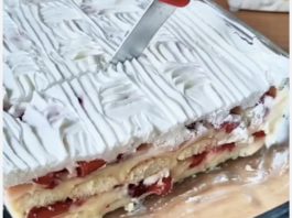тирамису со јагоди
