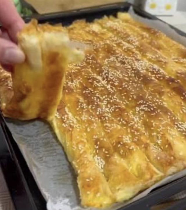 пита со кори и сирење