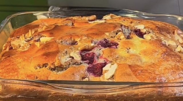 Fruit and Walnut Cake